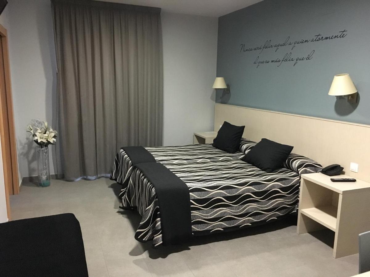 Hotel Hm Alfaro Εξωτερικό φωτογραφία
