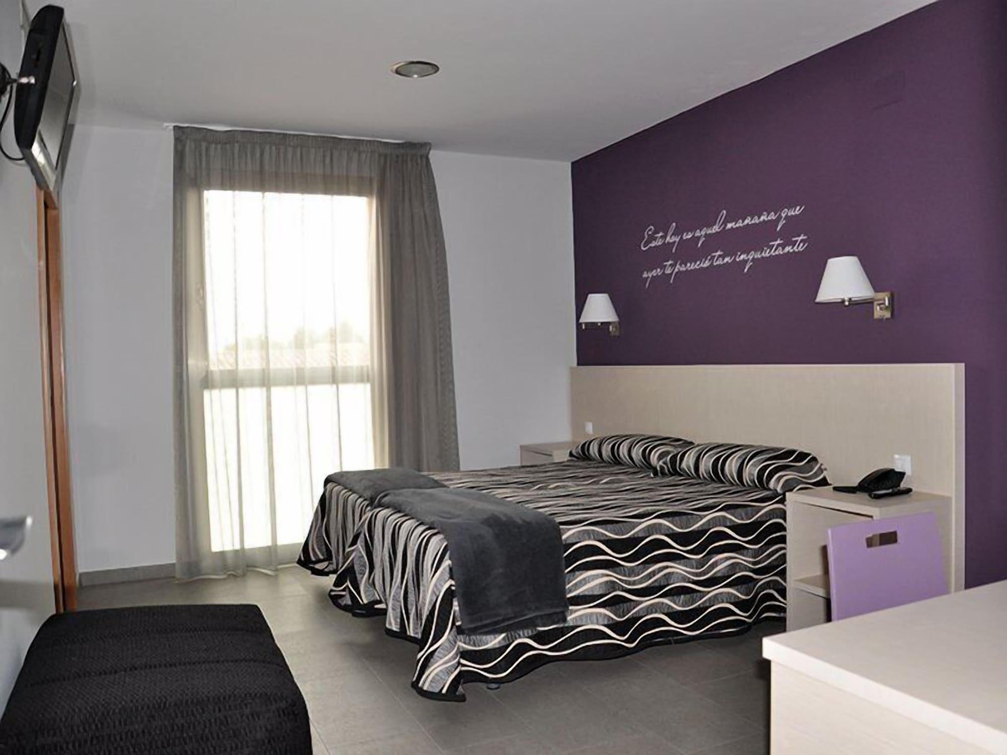 Hotel Hm Alfaro Εξωτερικό φωτογραφία